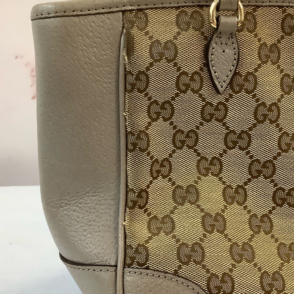 GUC Gucci Beige and Gray Women's Tote Bag - Picture 3 of 10